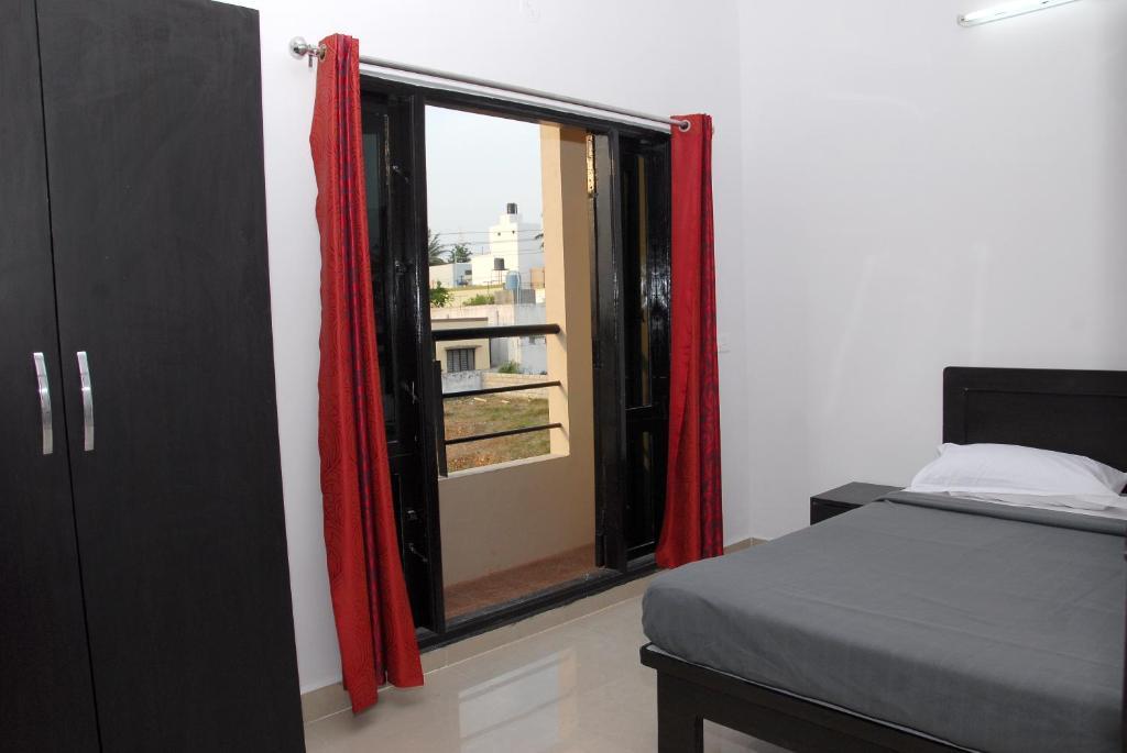 Varsha Enclave Serviced Apartment Майсур Экстерьер фото
